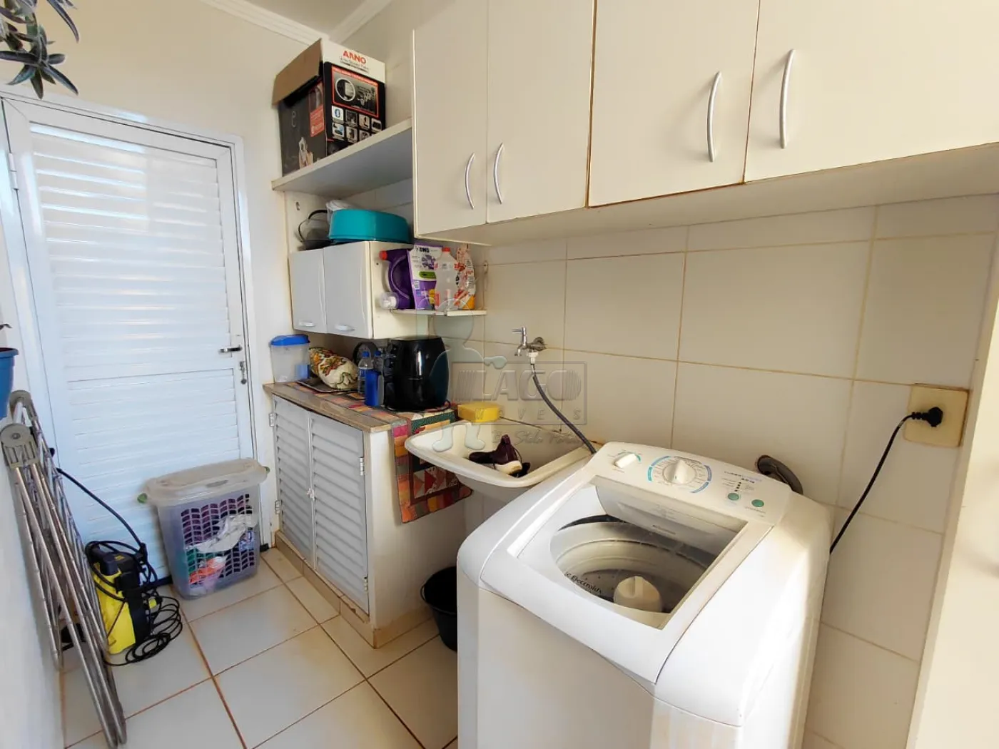Alugar Casa condom&iacute;nio / Sobrado em Ribeir&atilde;o Preto R$ 1.400,00 - Foto 11