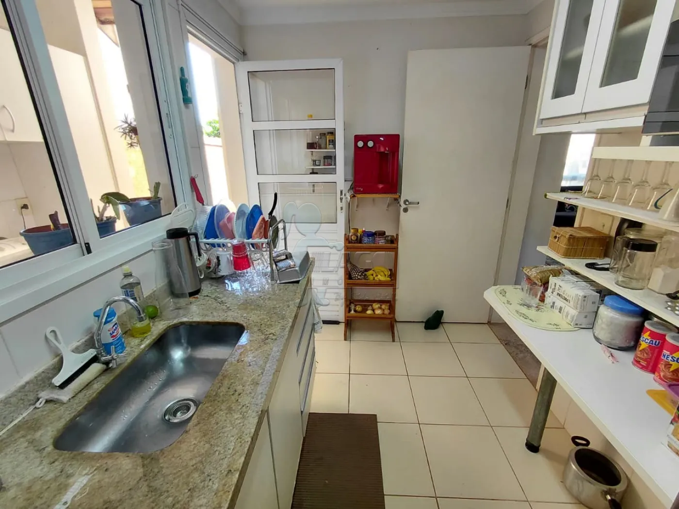 Alugar Casa condom&iacute;nio / Sobrado em Ribeir&atilde;o Preto R$ 1.400,00 - Foto 12