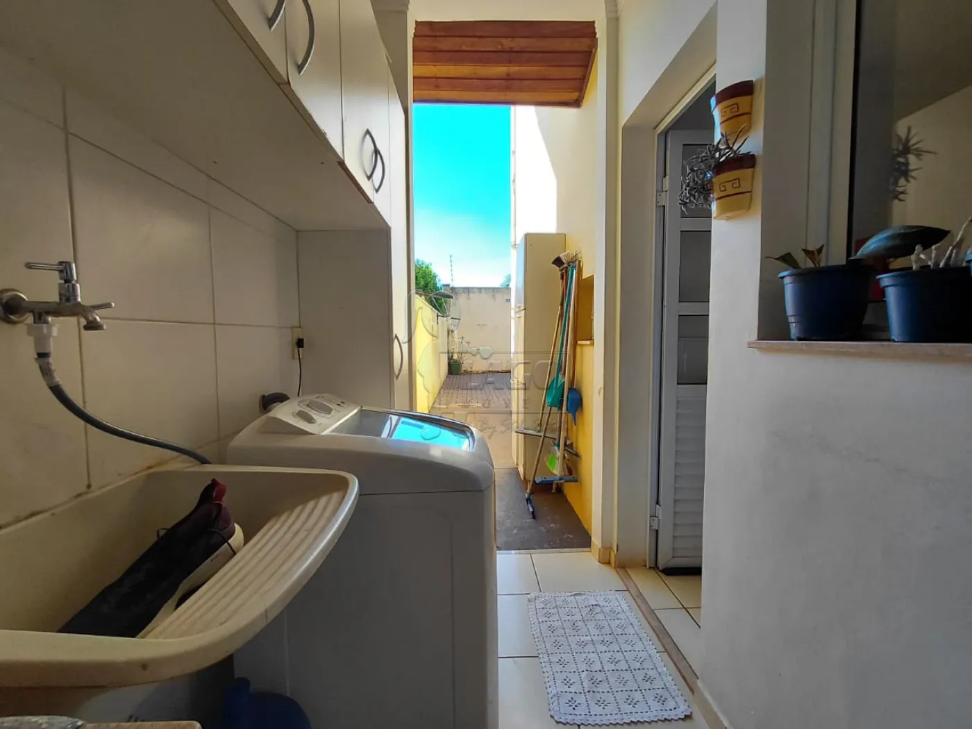 Alugar Casa condom&iacute;nio / Sobrado em Ribeir&atilde;o Preto R$ 1.400,00 - Foto 14
