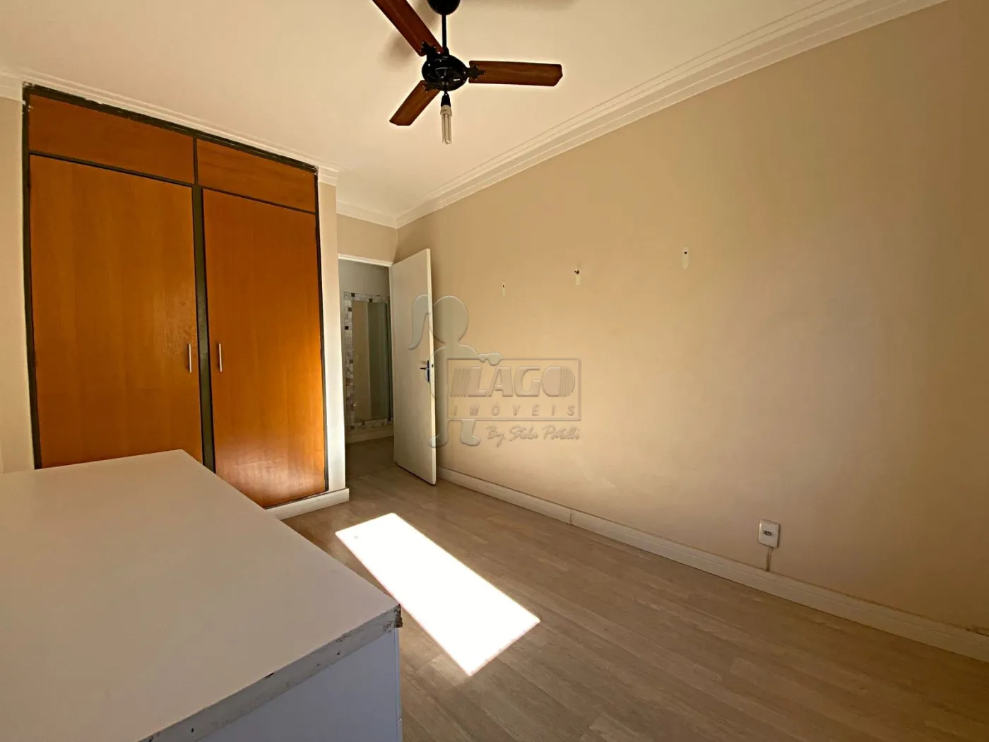 Alugar Apartamento / Padr&atilde;o em Ribeir&atilde;o Preto R$ 1.400,00 - Foto 16