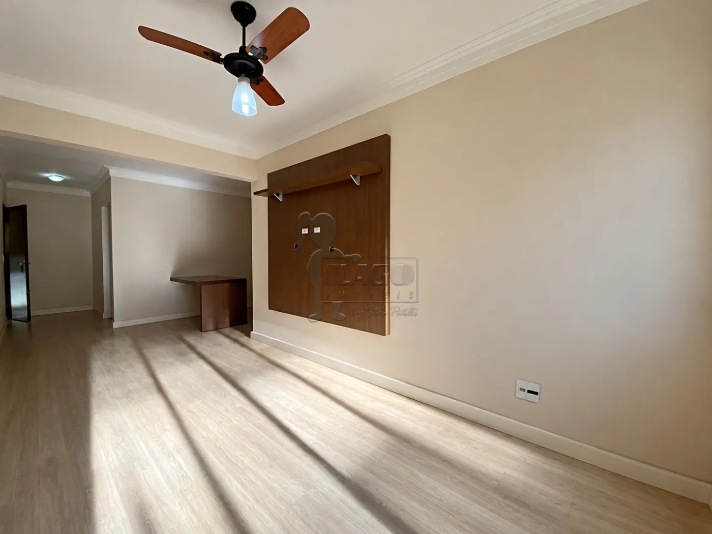 Alugar Apartamento / Padr&atilde;o em Ribeir&atilde;o Preto R$ 1.400,00 - Foto 2