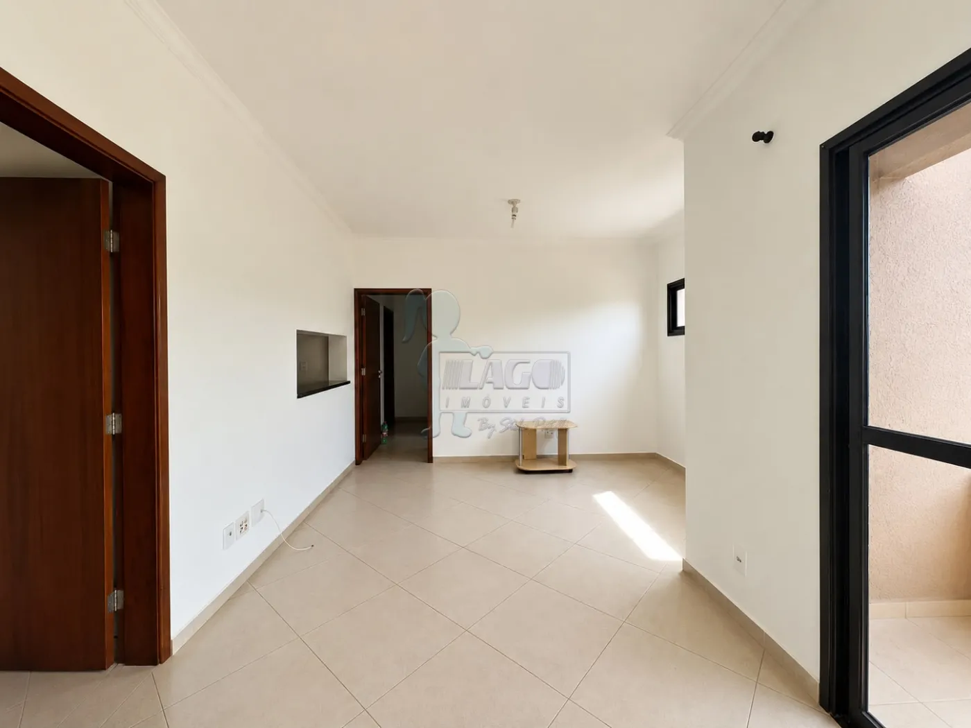 Alugar Apartamento / Padr&atilde;o em Ribeir&atilde;o Preto R$ 2.200,00 - Foto 2