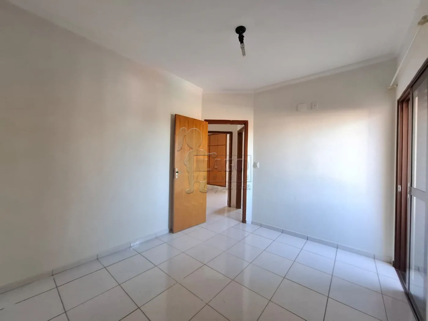 Alugar Apartamento / Padr&atilde;o em Ribeir&atilde;o Preto R$ 1.200,00 - Foto 13