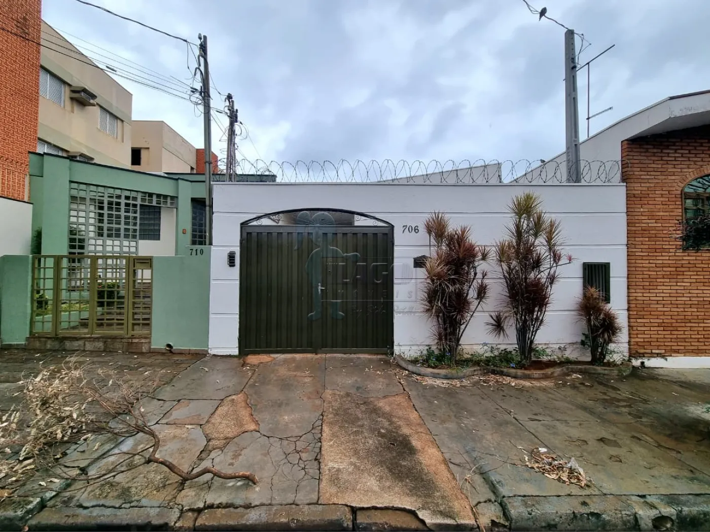 Alugar Casa / Padr&atilde;o em Ribeir&atilde;o Preto R$ 3.100,00 - Foto 2