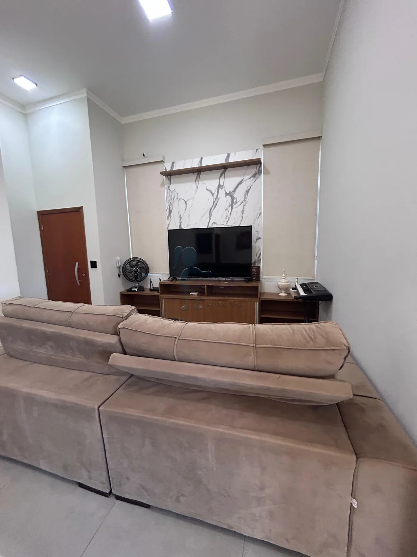 Comprar Casa / Padr&atilde;o em Ribeir&atilde;o Preto R$ 560.000,00 - Foto 2