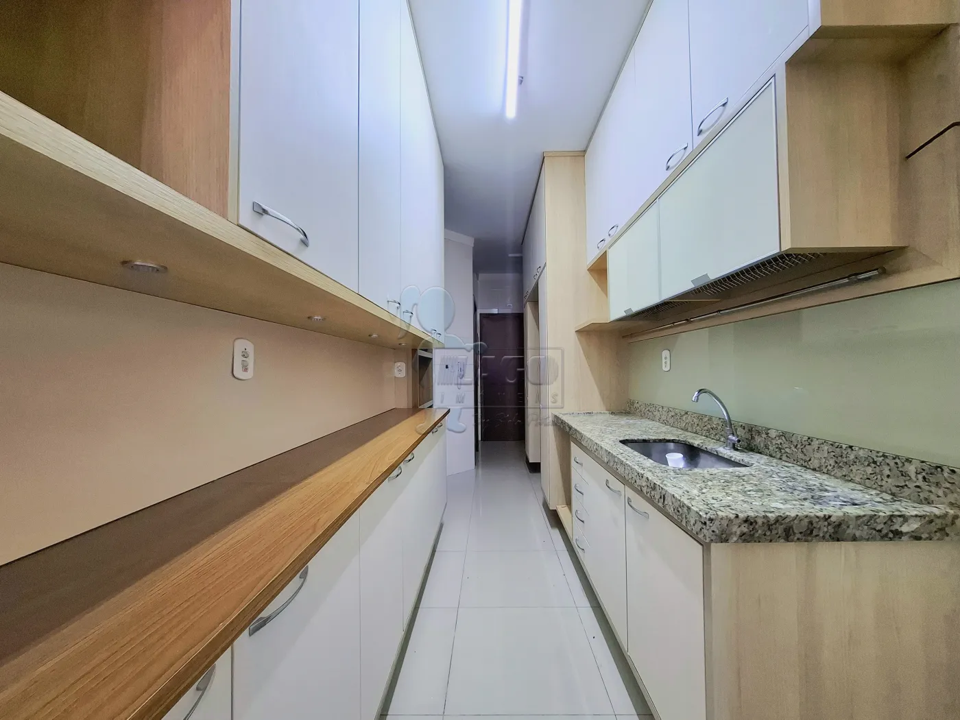 Alugar Apartamento / Padr&atilde;o em Ribeir&atilde;o Preto R$ 4.000,00 - Foto 5