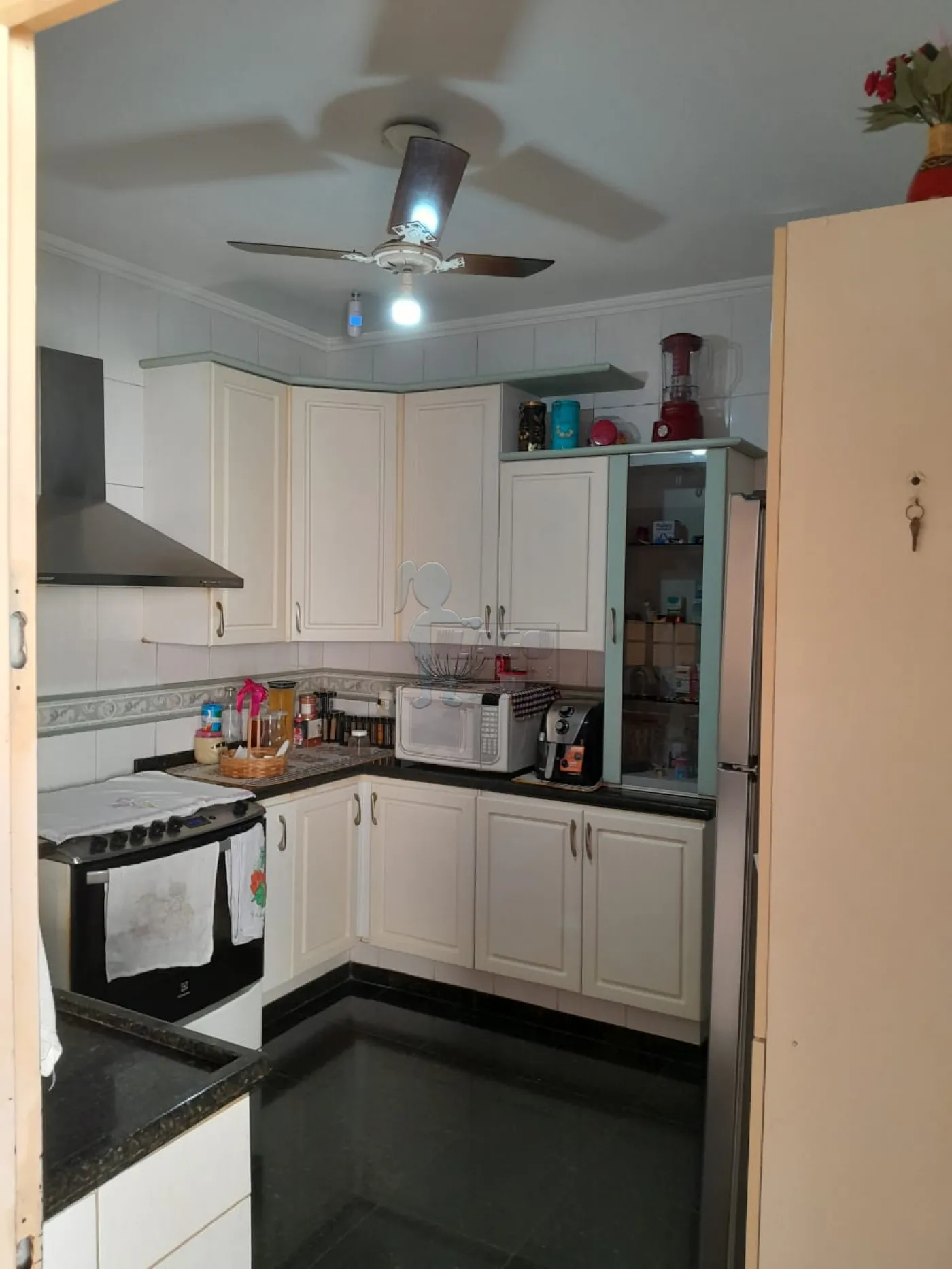 Comprar Casa / Padr&atilde;o em Ribeir&atilde;o Preto R$ 550.000,00 - Foto 17