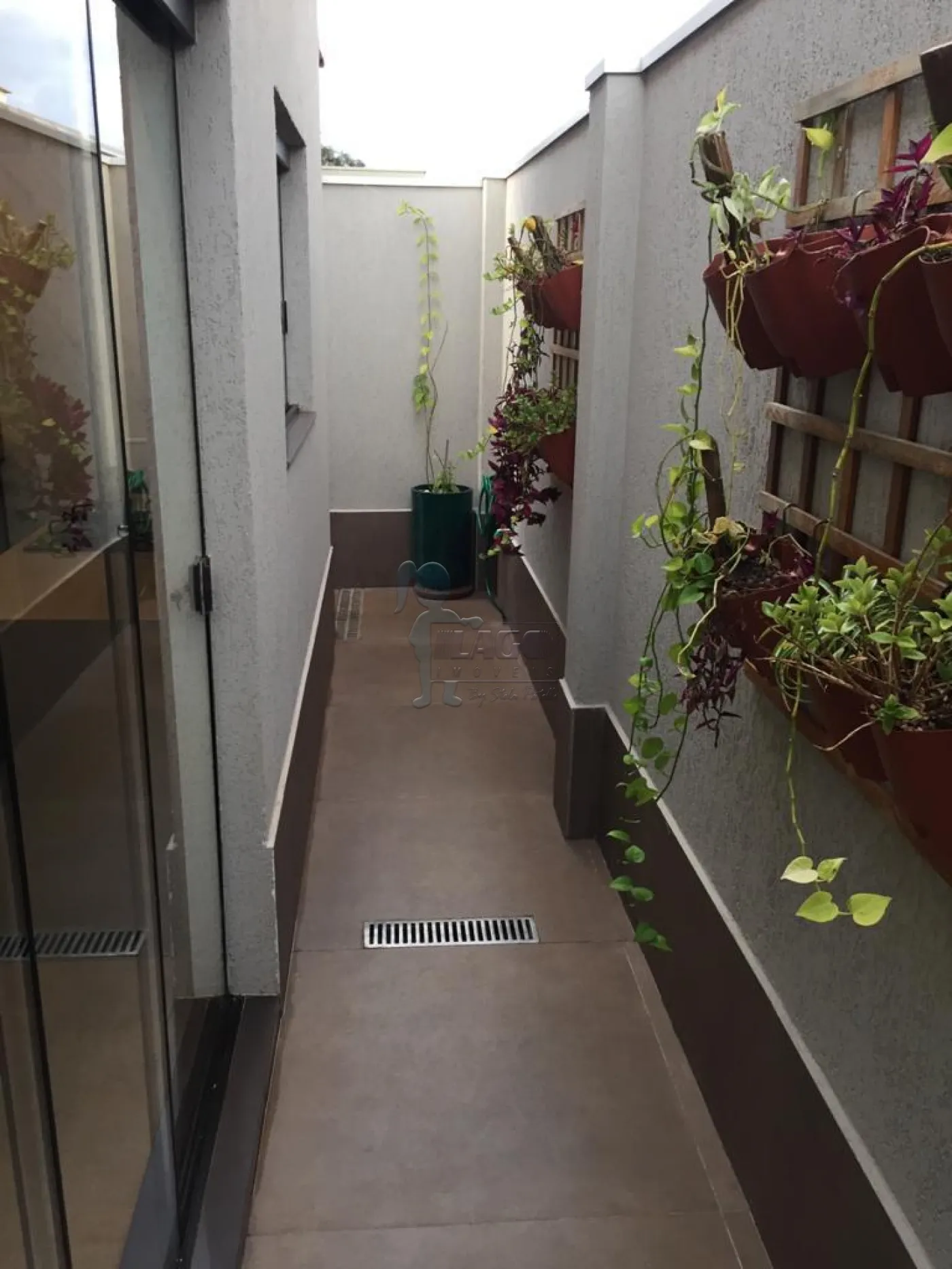 Comprar Casa condom&iacute;nio / Padr&atilde;o em Ribeir&atilde;o Preto R$ 800.000,00 - Foto 23