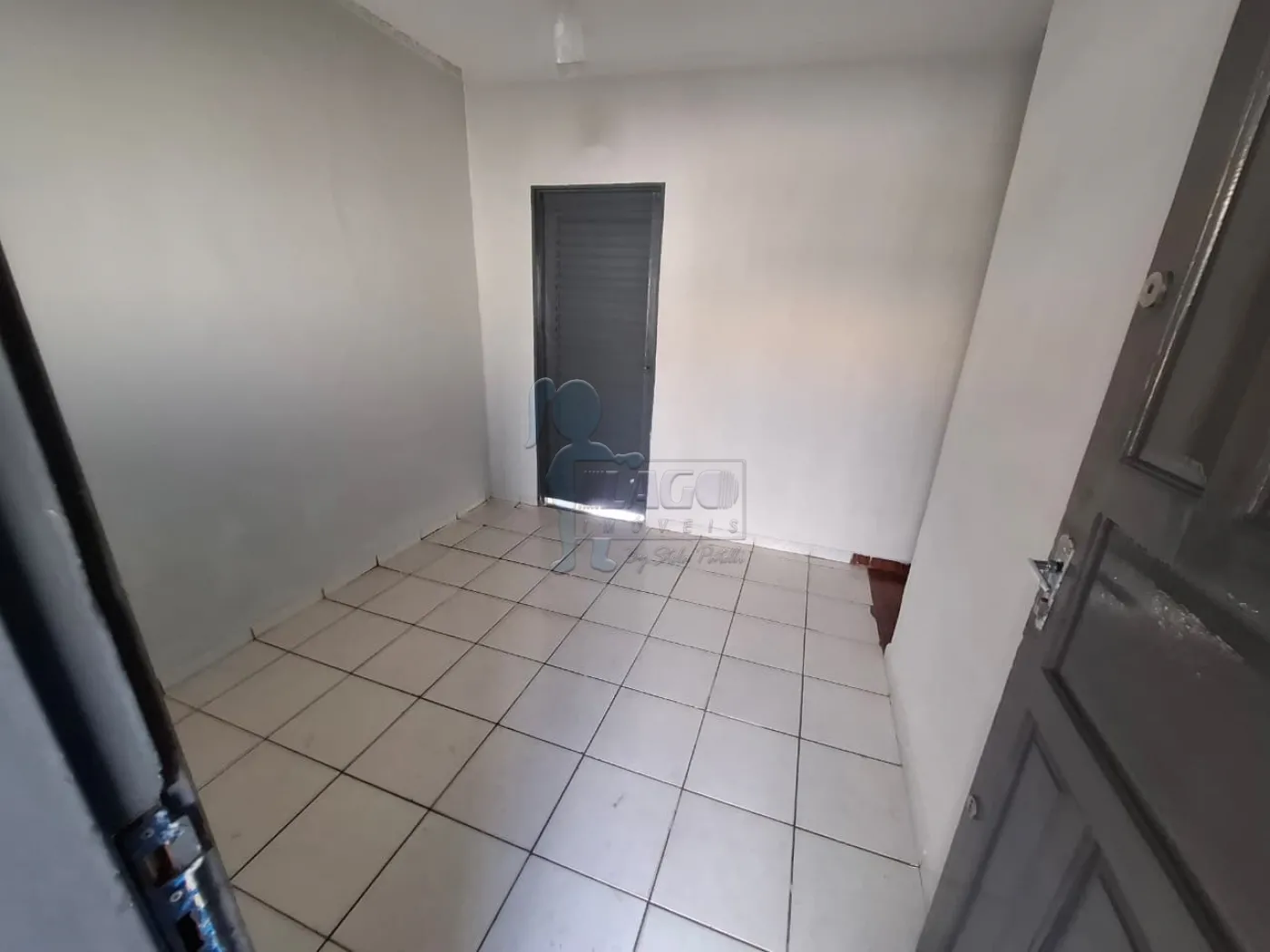 Alugar Casa / Padr&atilde;o em Ribeir&atilde;o Preto R$ 1.500,00 - Foto 2