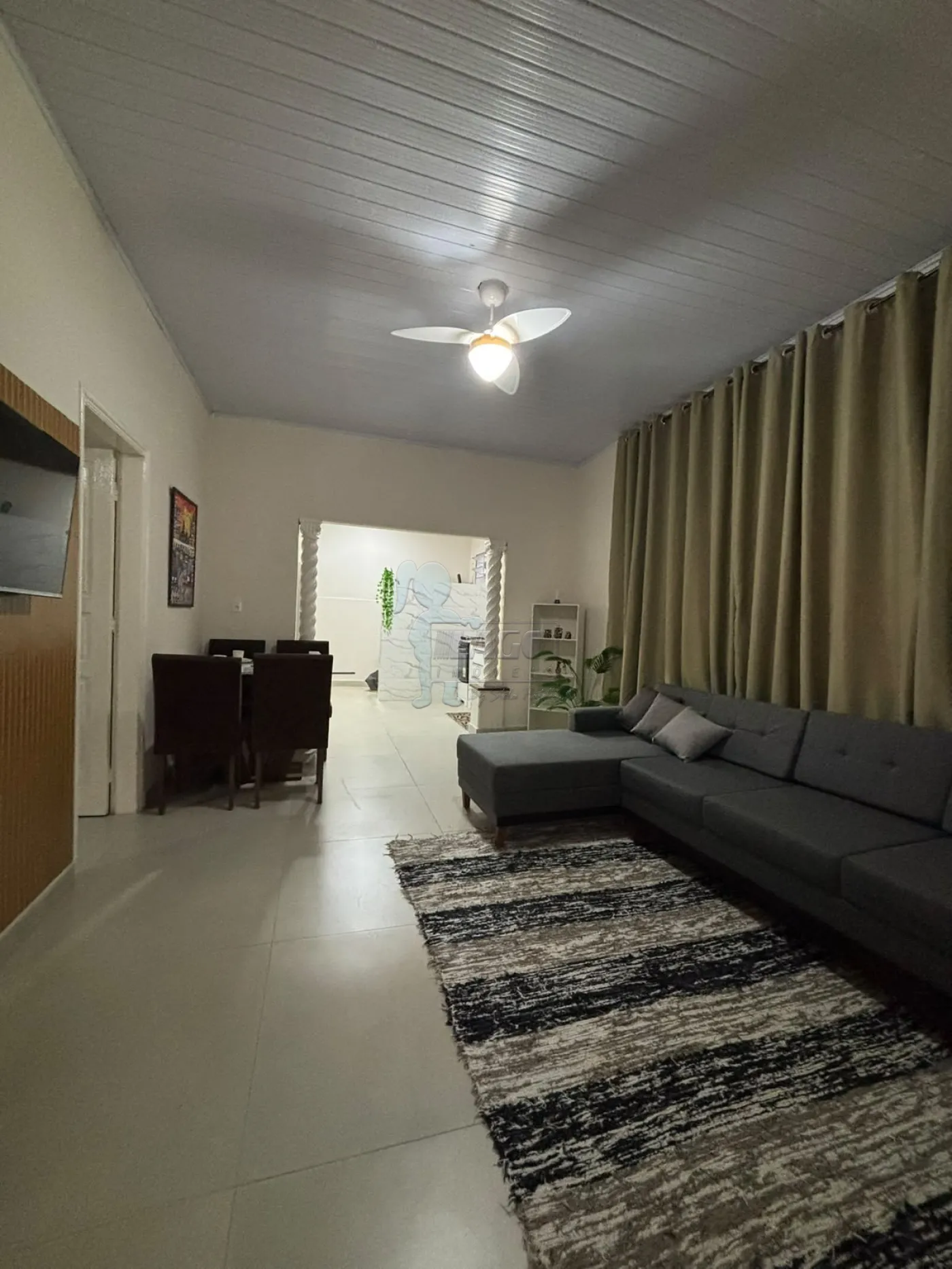 Alugar Casa / Padr&atilde;o em Ribeir&atilde;o Preto R$ 2.500,00 - Foto 1