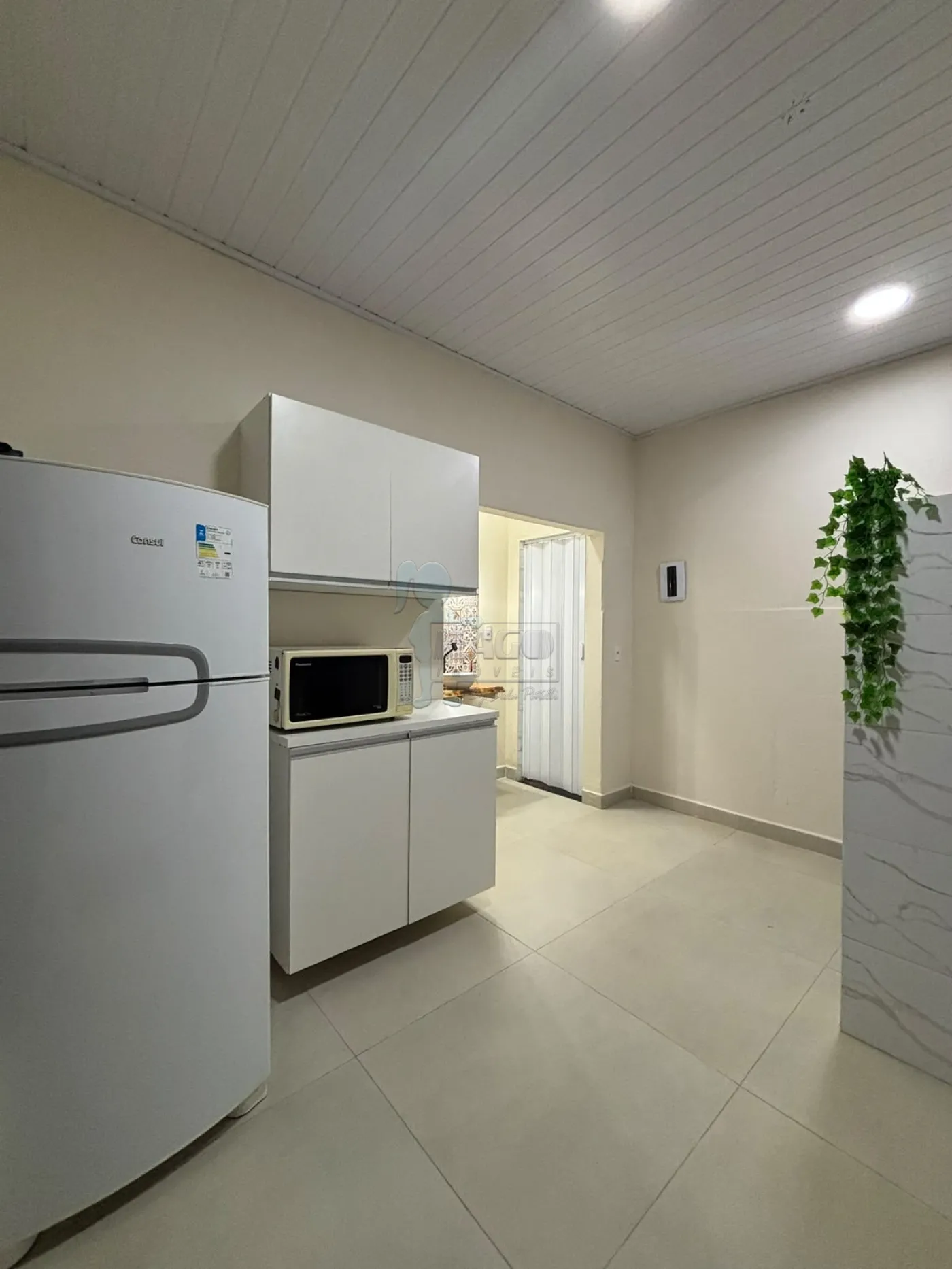 Alugar Casa / Padr&atilde;o em Ribeir&atilde;o Preto R$ 2.500,00 - Foto 9