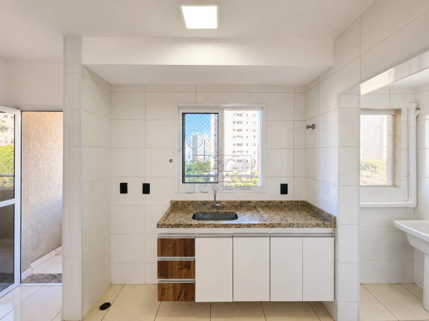 Alugar Apartamento / Padr&atilde;o em Ribeir&atilde;o Preto R$ 900,00 - Foto 11