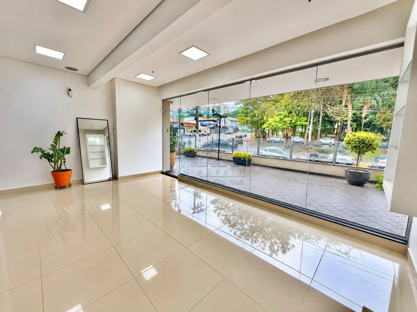 Alugar Comercial condom&iacute;nio / Escrit&oacute;rio - Loja em Ribeir&atilde;o Preto R$ 4.000,00 - Foto 3