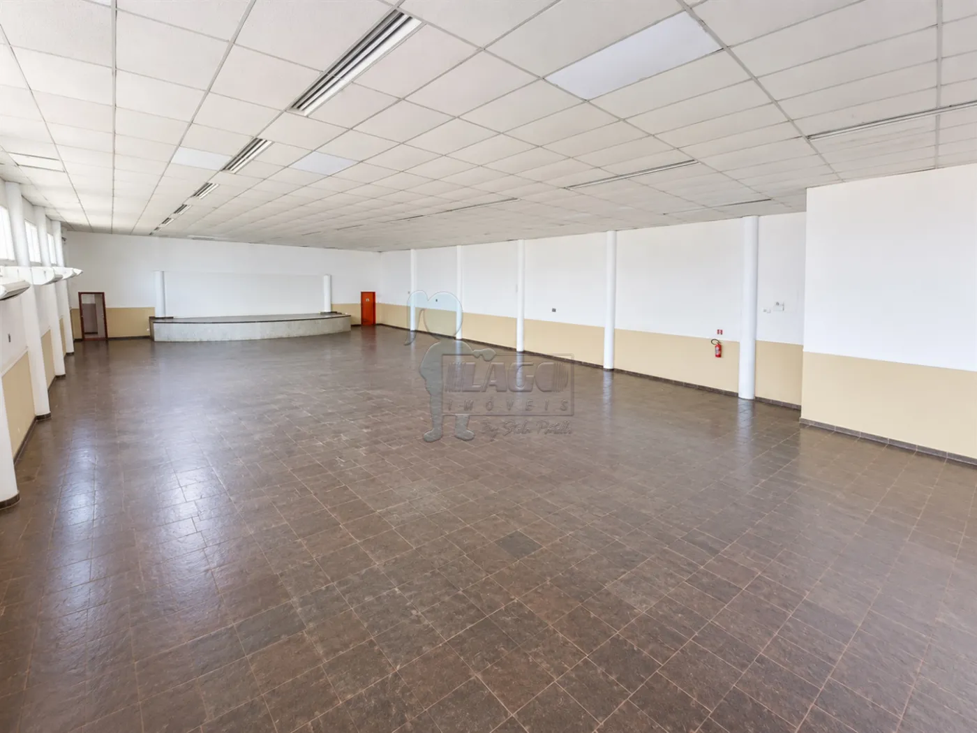 Alugar Comercial padr&atilde;o / Galp&atilde;o - Armaz&eacute;m em Ribeir&atilde;o Preto R$ 8.700,00 - Foto 4