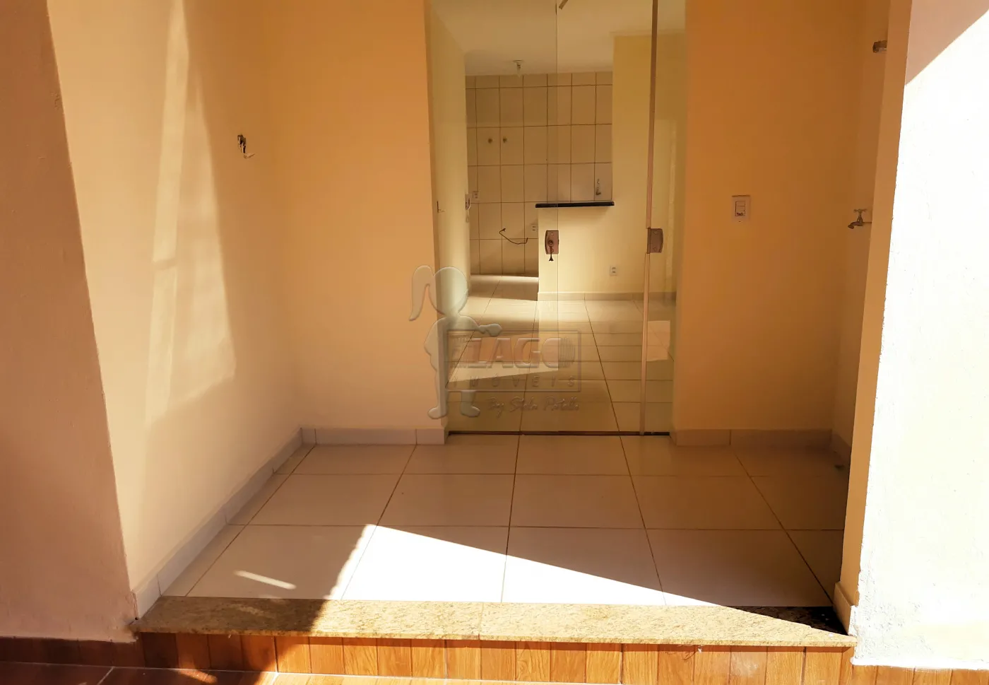 Alugar Casa condom&iacute;nio / Padr&atilde;o em Ribeir&atilde;o Preto R$ 900,00 - Foto 3