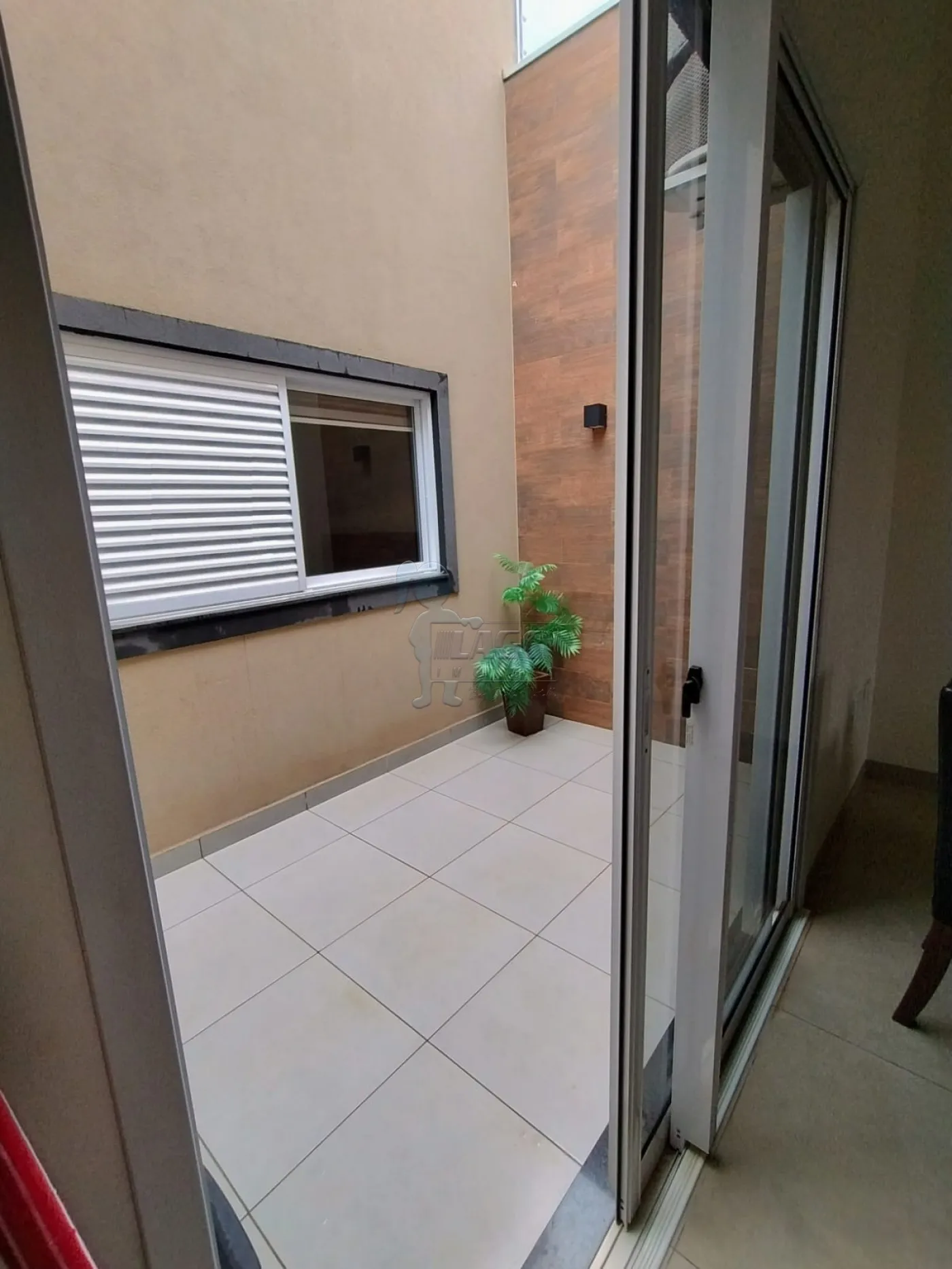 Comprar Casa / Padr&atilde;o em Ribeir&atilde;o Preto R$ 620.000,00 - Foto 11