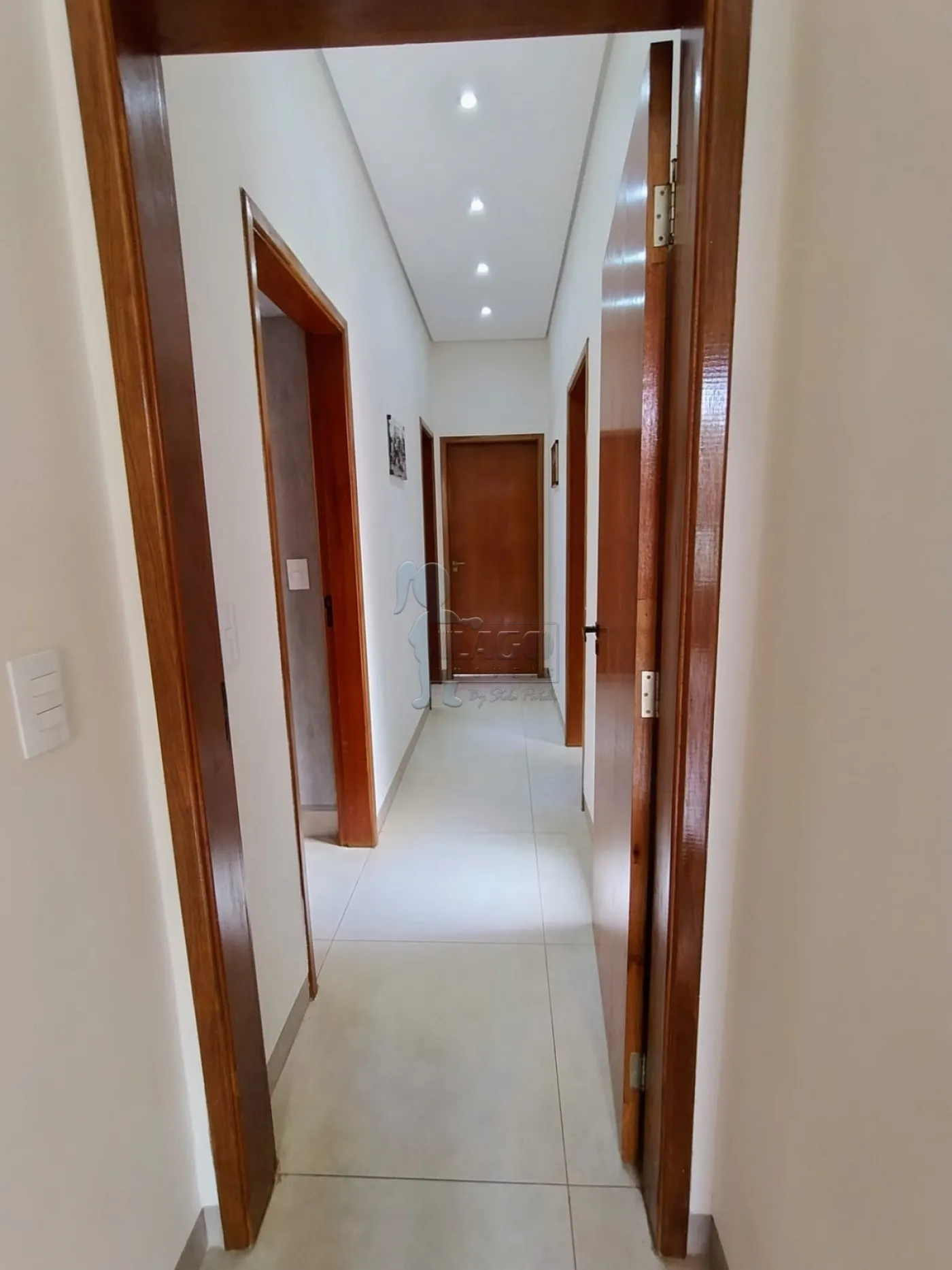 Comprar Casa / Padr&atilde;o em Ribeir&atilde;o Preto R$ 620.000,00 - Foto 14