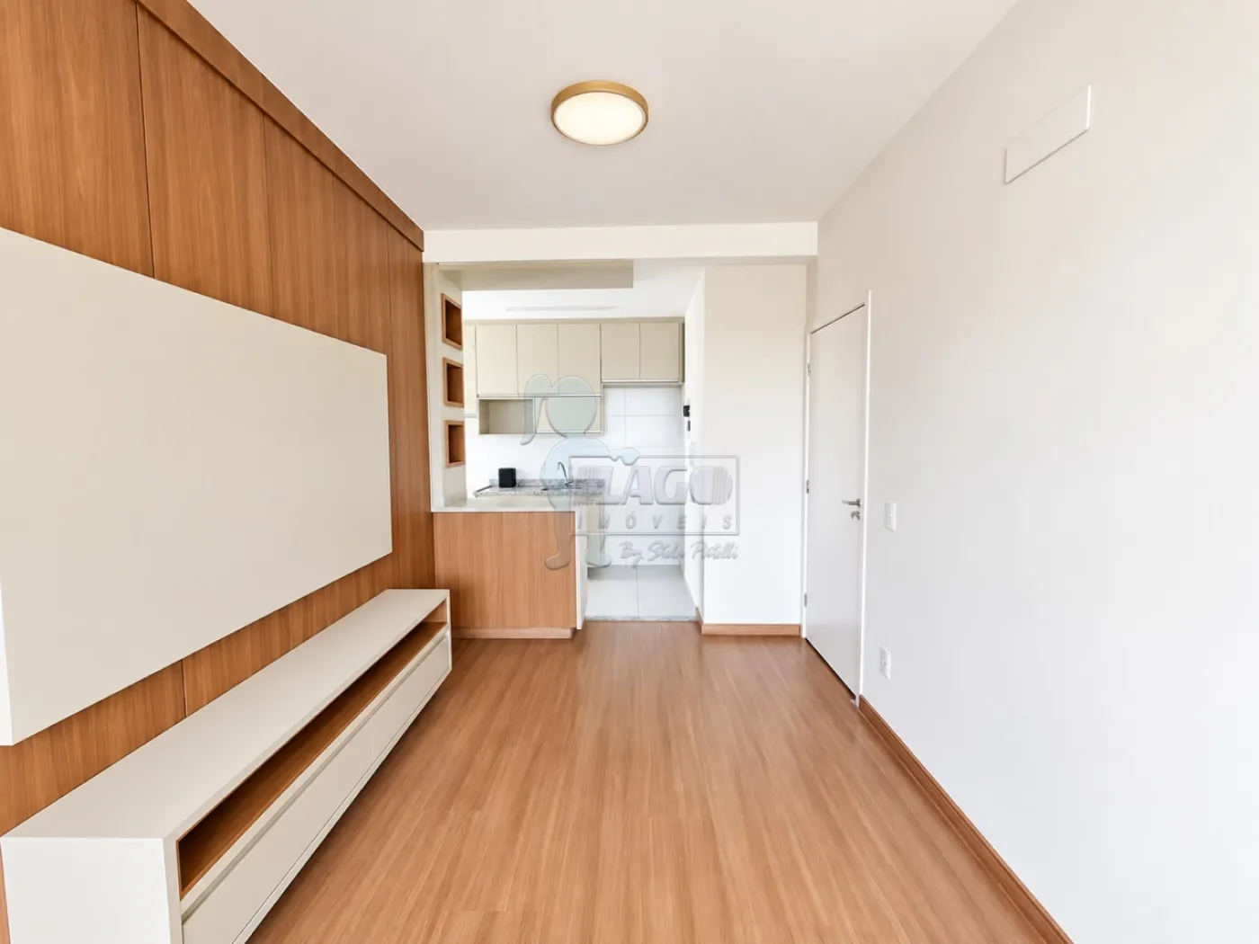 Alugar Apartamento / Padr&atilde;o em Ribeir&atilde;o Preto R$ 1.600,00 - Foto 2