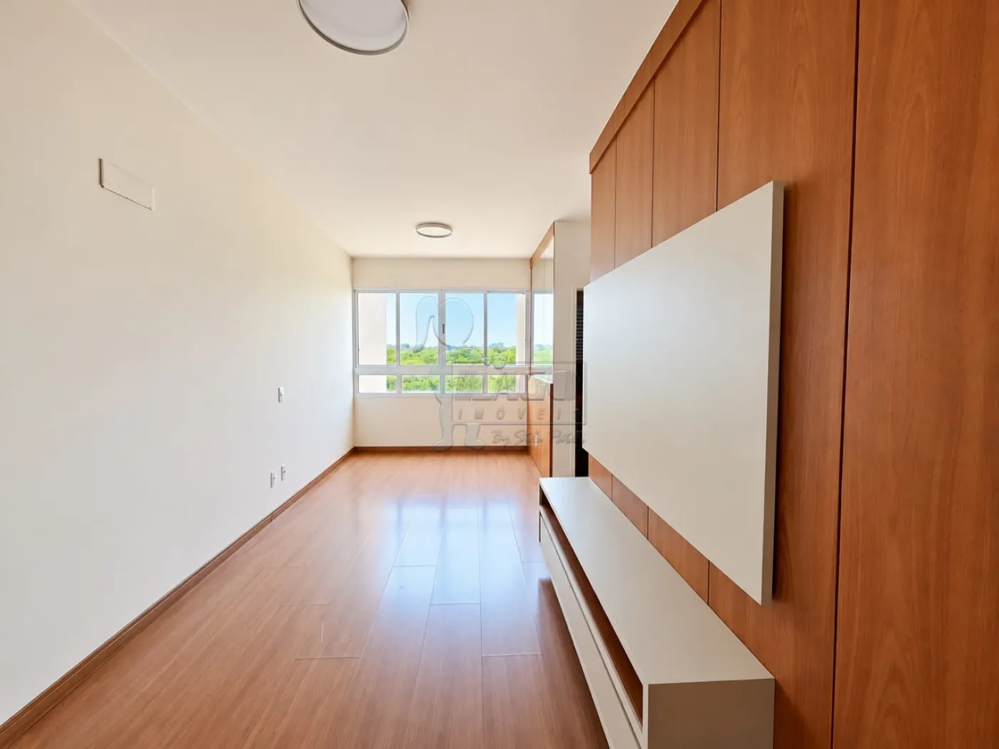 Alugar Apartamento / Padr&atilde;o em Ribeir&atilde;o Preto R$ 1.600,00 - Foto 4