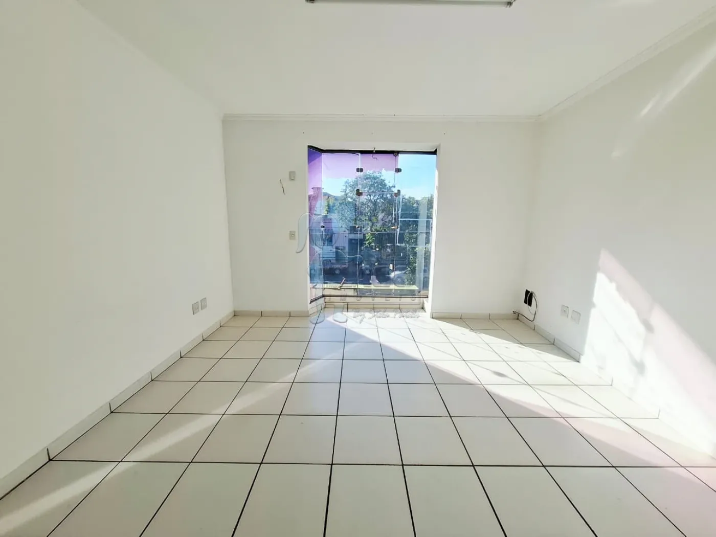Alugar Comercial condom&iacute;nio / Escrit&oacute;rio - Loja em Ribeir&atilde;o Preto R$ 650,00 - Foto 3
