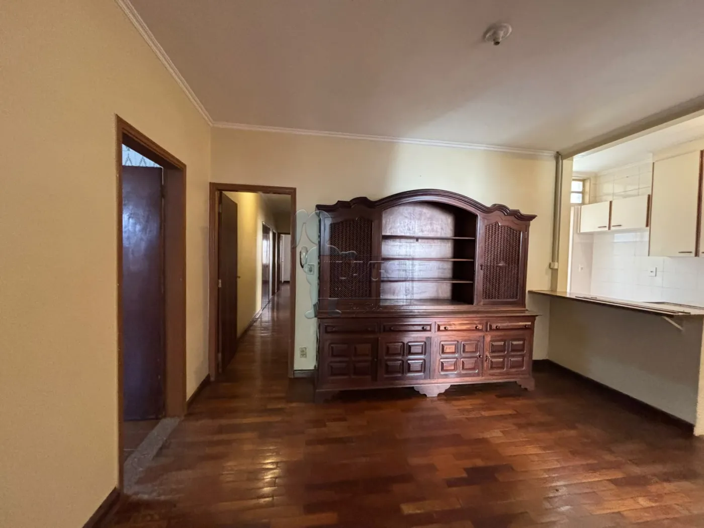 Alugar Casa / Padr&atilde;o em Ribeir&atilde;o Preto R$ 2.500,00 - Foto 3