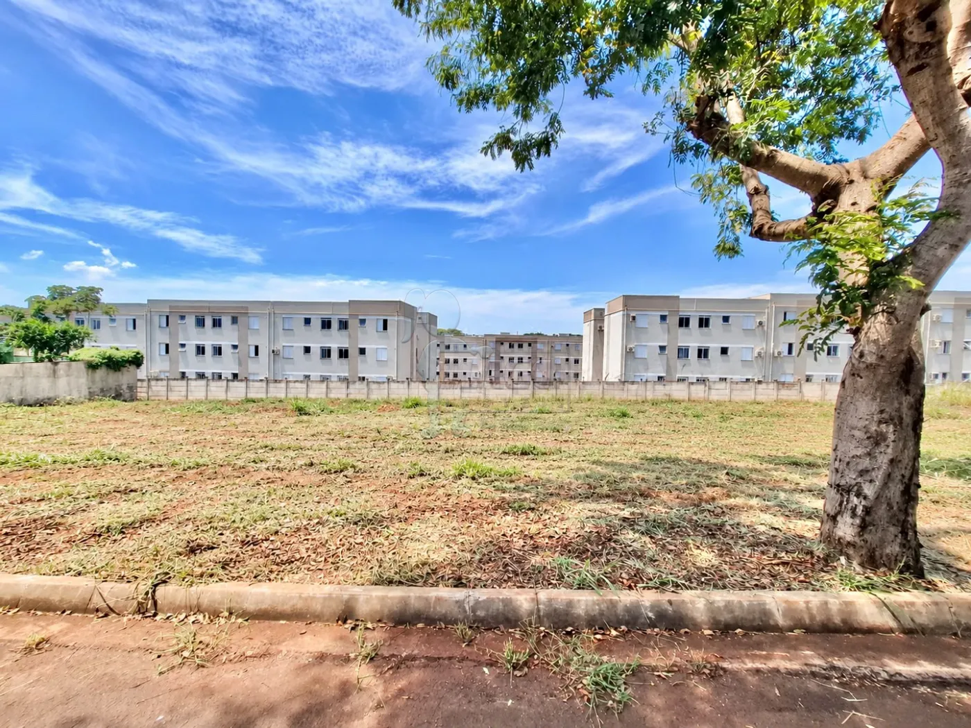 Comprar Terreno / Padr&atilde;o em Ribeir&atilde;o Preto R$ 159.000,00 - Foto 2