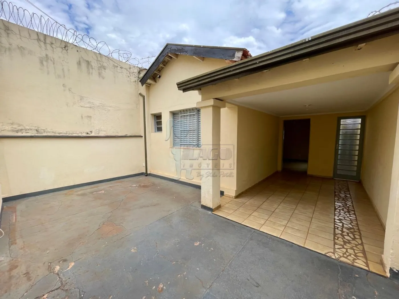 Alugar Casa / Padr&atilde;o em Ribeir&atilde;o Preto R$ 1.800,00 - Foto 1