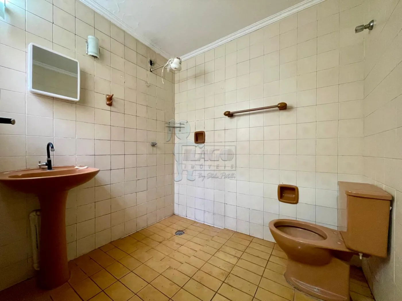 Alugar Casa / Padr&atilde;o em Ribeir&atilde;o Preto R$ 1.800,00 - Foto 16