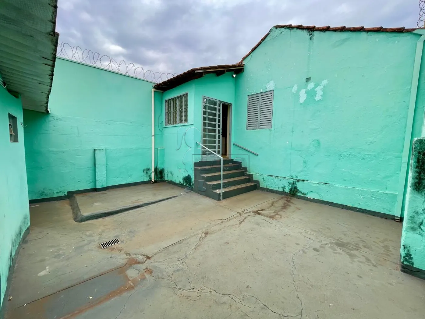 Alugar Casa / Padr&atilde;o em Ribeir&atilde;o Preto R$ 1.800,00 - Foto 20