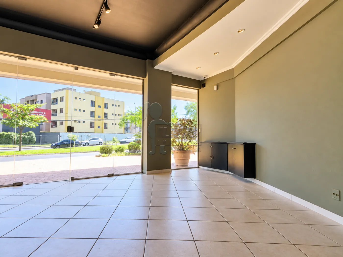 Alugar Comercial condom&iacute;nio / Escrit&oacute;rio - Loja em Ribeir&atilde;o Preto R$ 3.500,00 - Foto 2