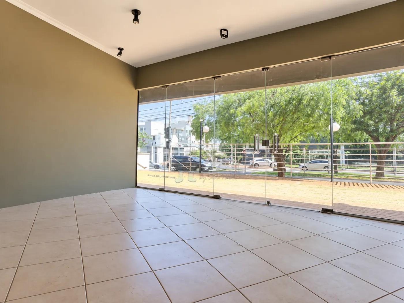 Alugar Comercial condom&iacute;nio / Escrit&oacute;rio - Loja em Ribeir&atilde;o Preto R$ 3.500,00 - Foto 5