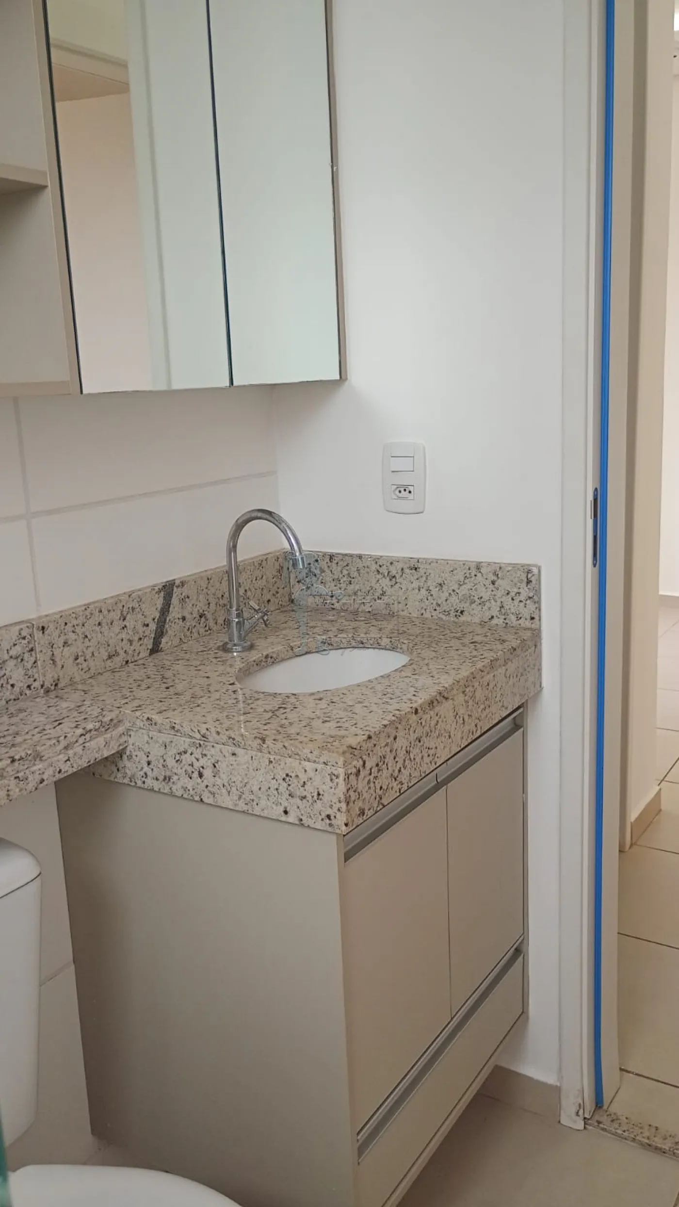 Alugar Apartamento / Padr&atilde;o em Ribeir&atilde;o Preto R$ 1.500,00 - Foto 15