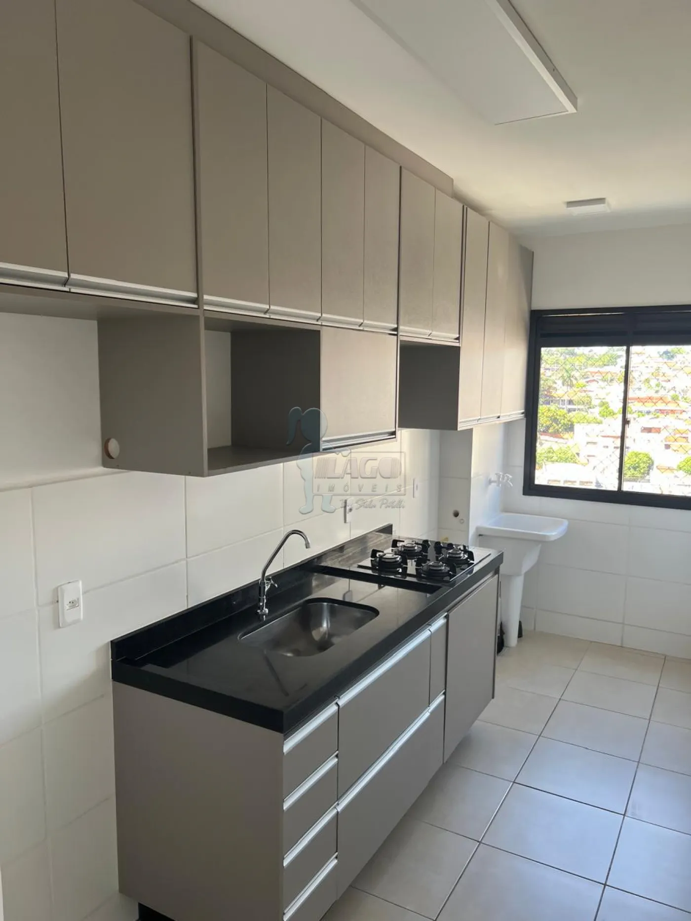 Alugar Apartamento / Padr&atilde;o em Ribeir&atilde;o Preto R$ 1.550,00 - Foto 1