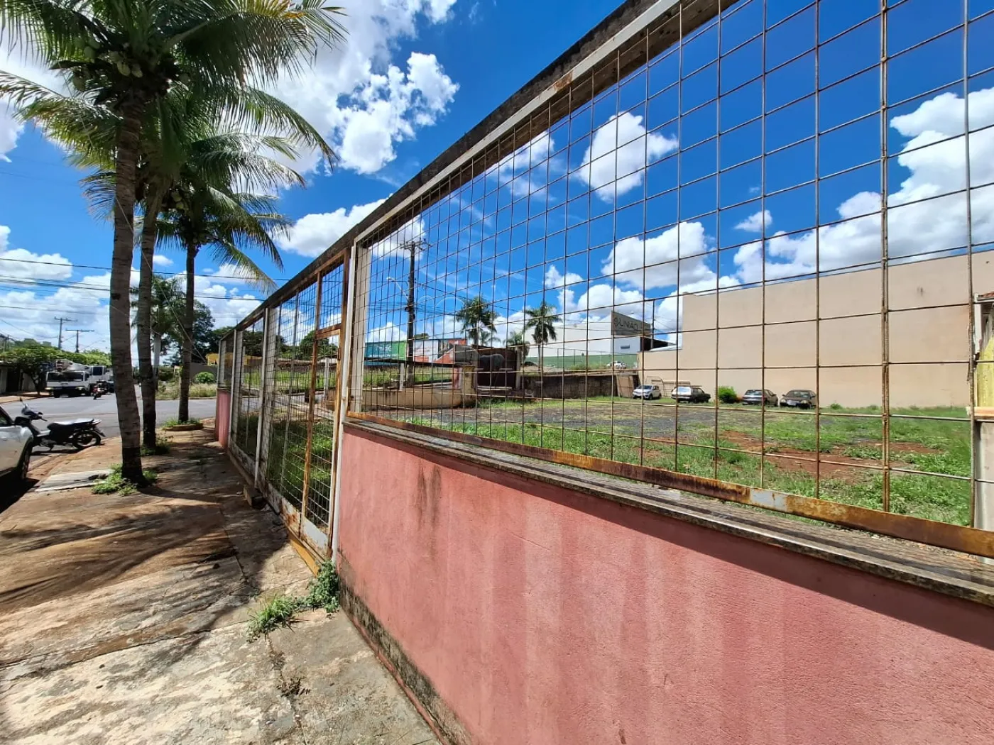 Alugar Terreno / Padr&atilde;o em Ribeir&atilde;o Preto R$ 3.200,00 - Foto 3