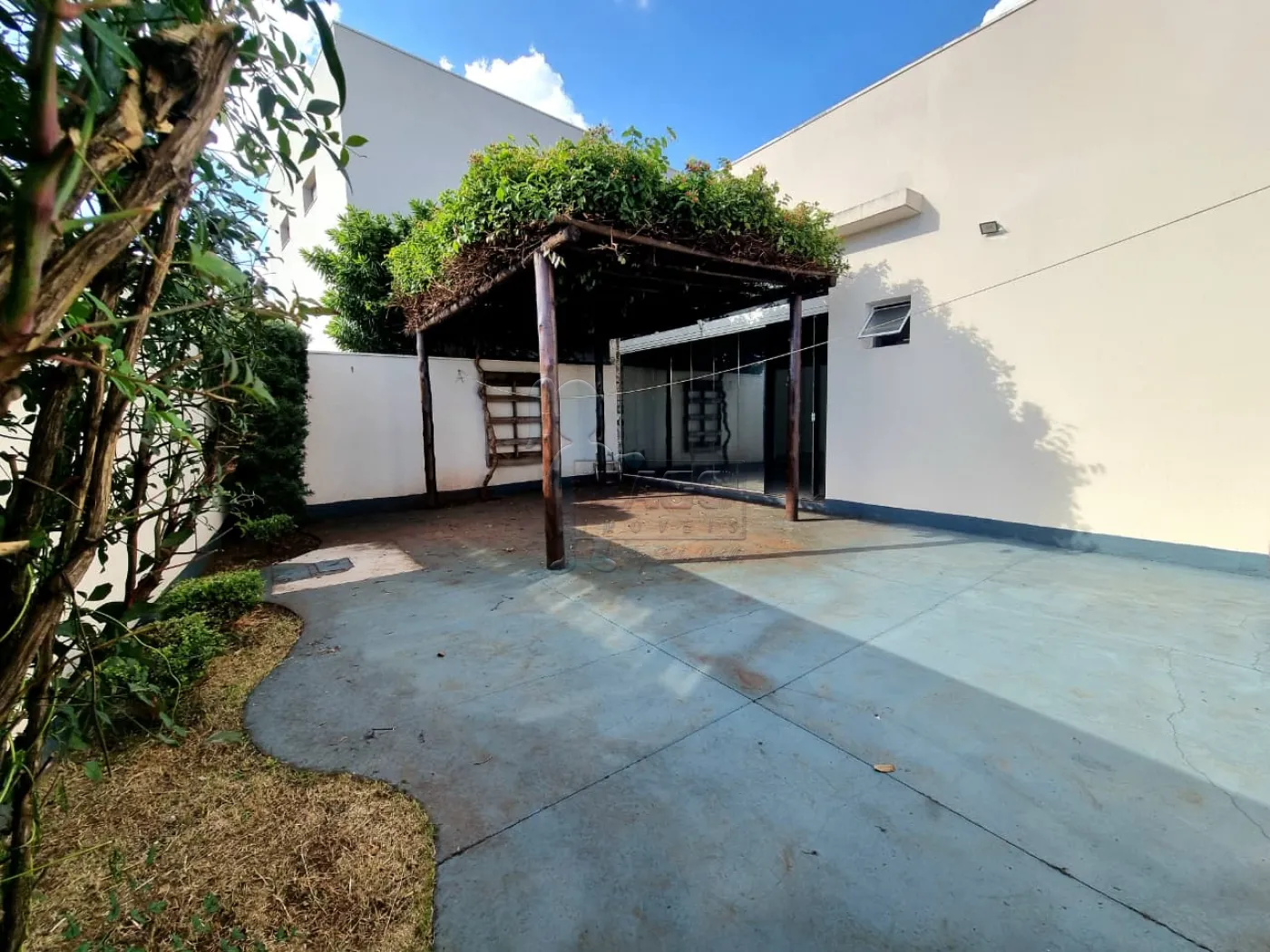 Alugar Casa condom&iacute;nio / Padr&atilde;o em Bonfim Paulista R$ 6.000,00 - Foto 2