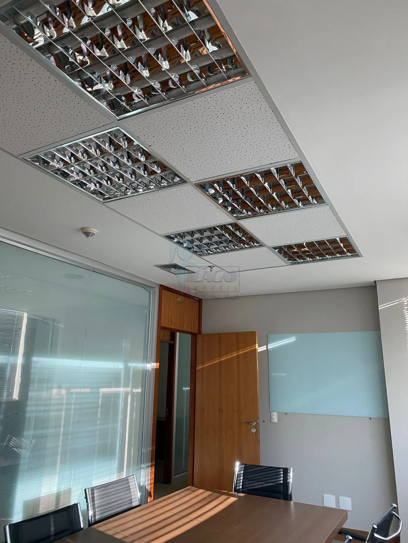 Comprar Comercial condom&iacute;nio / Escrit&oacute;rio - Loja em Ribeir&atilde;o Preto R$ 1.100.000,00 - Foto 4