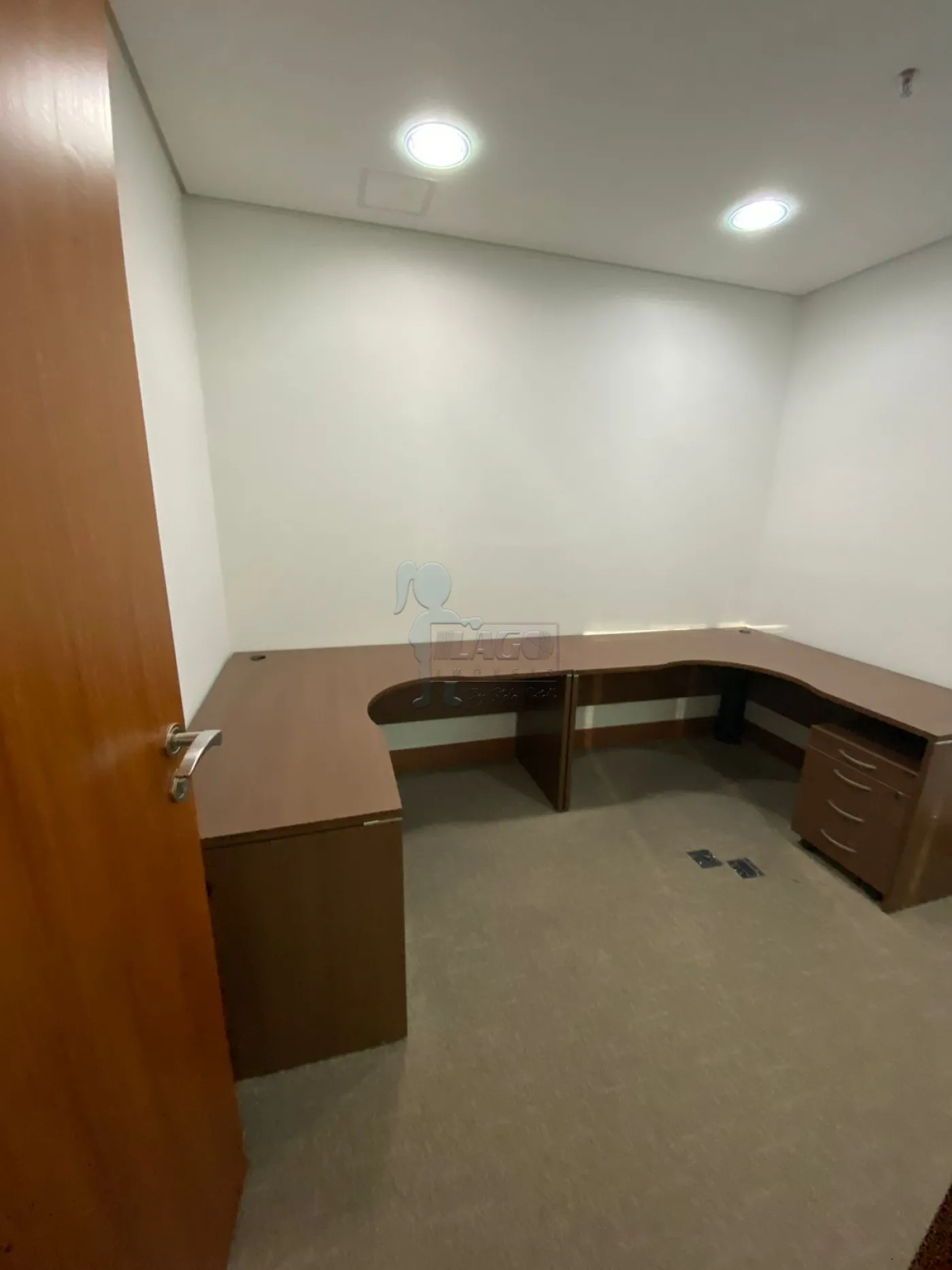 Comprar Comercial condom&iacute;nio / Escrit&oacute;rio - Loja em Ribeir&atilde;o Preto R$ 1.100.000,00 - Foto 13