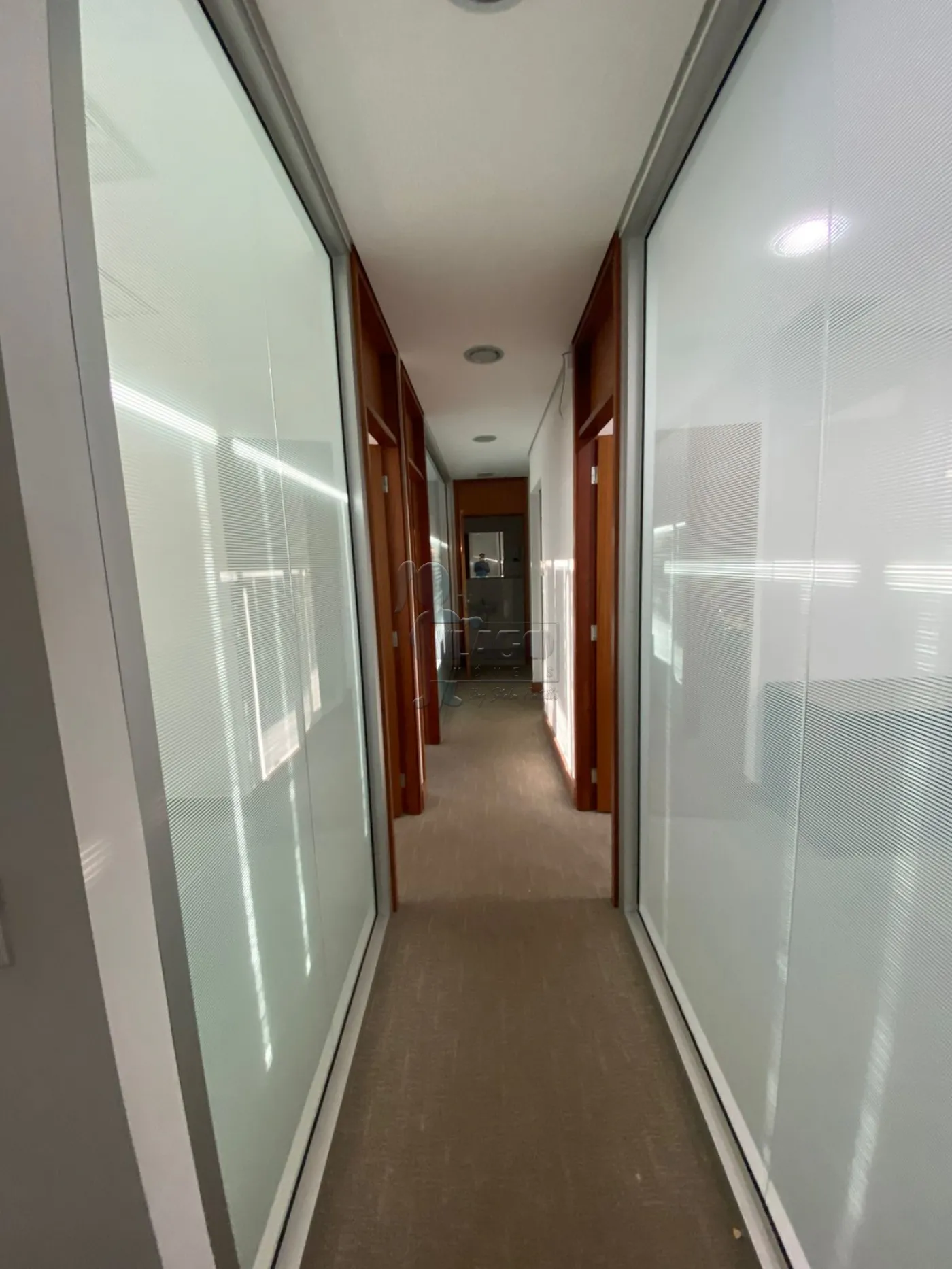 Comprar Comercial condom&iacute;nio / Escrit&oacute;rio - Loja em Ribeir&atilde;o Preto R$ 1.100.000,00 - Foto 17