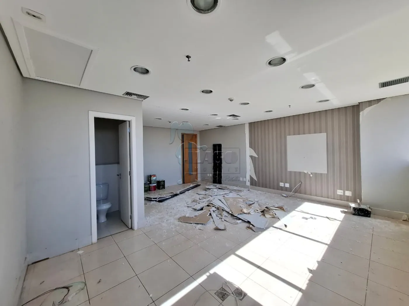 Alugar Comercial condom&iacute;nio / Escrit&oacute;rio - Loja em Ribeir&atilde;o Preto R$ 3.300,00 - Foto 1