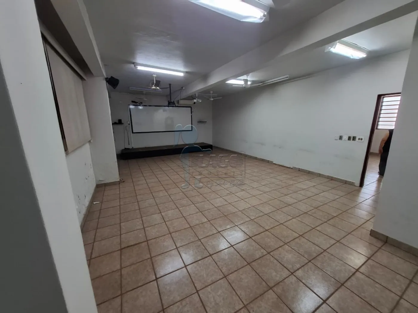 Alugar Comercial condom&iacute;nio / Escrit&oacute;rio - Loja em Ribeir&atilde;o Preto R$ 3.100,00 - Foto 1