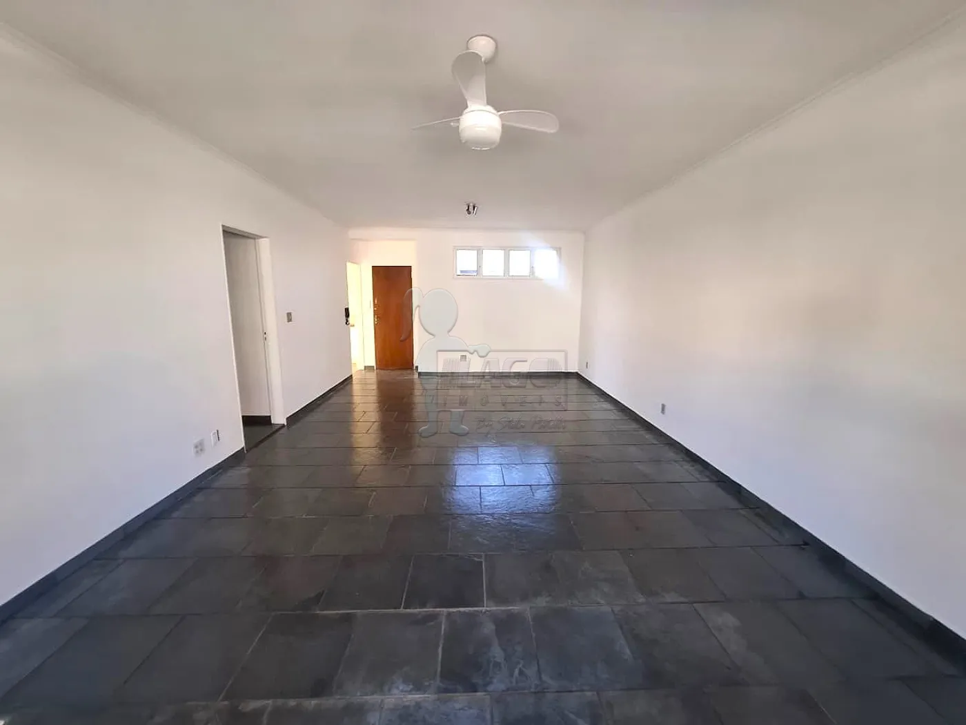 Alugar Apartamento / Padr&atilde;o em S&atilde;o Paulo R$ 1.600,00 - Foto 1