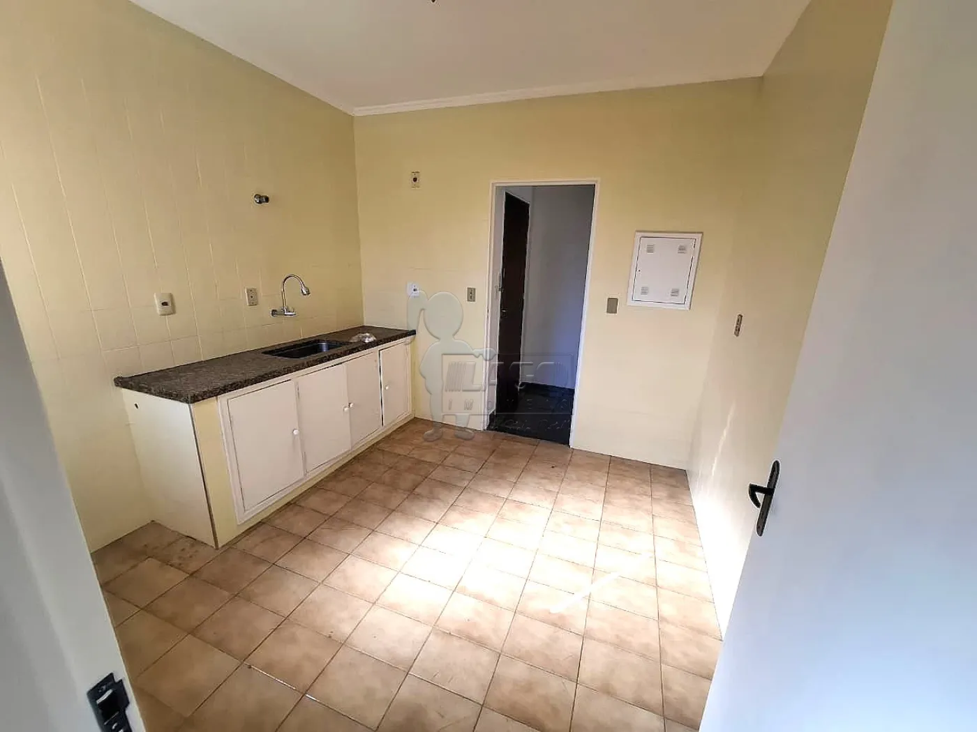Alugar Apartamento / Padr&atilde;o em S&atilde;o Paulo R$ 1.600,00 - Foto 4