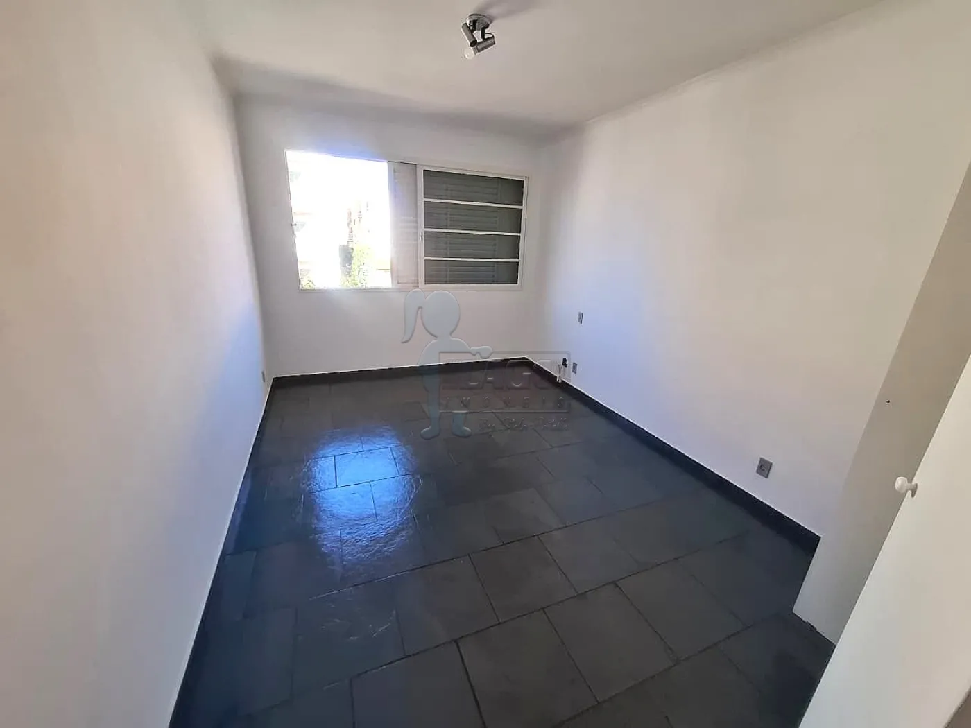 Alugar Apartamento / Padr&atilde;o em S&atilde;o Paulo R$ 1.600,00 - Foto 9