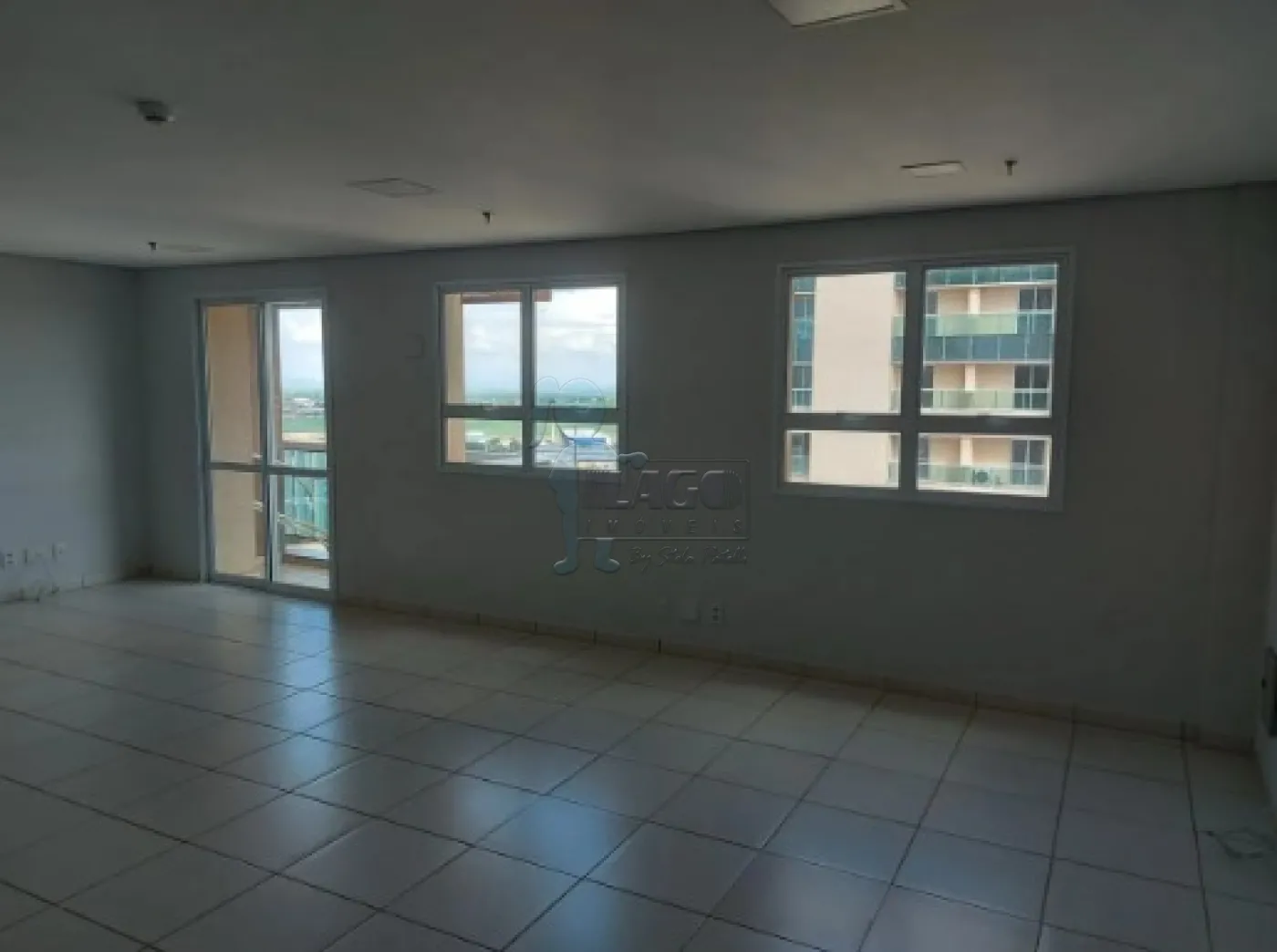 Comprar Comercial condom&iacute;nio / Escrit&oacute;rio - Loja em Ribeir&atilde;o Preto R$ 295.740,00 - Foto 4