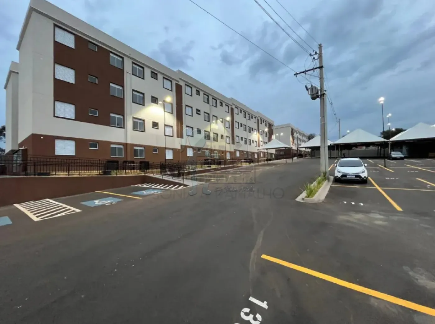 Comprar Apartamento / Padr&atilde;o em Bonfim Paulista R$ 297.000,00 - Foto 2