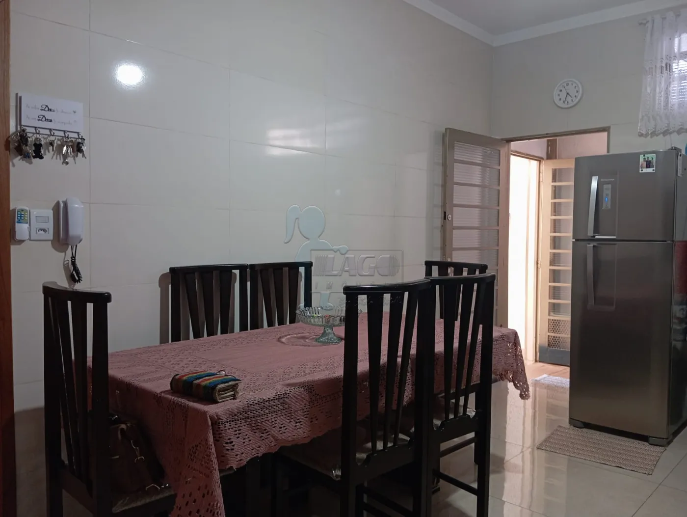 Comprar Casa / Padr&atilde;o em Ribeir&atilde;o Preto R$ 450.000,00 - Foto 3