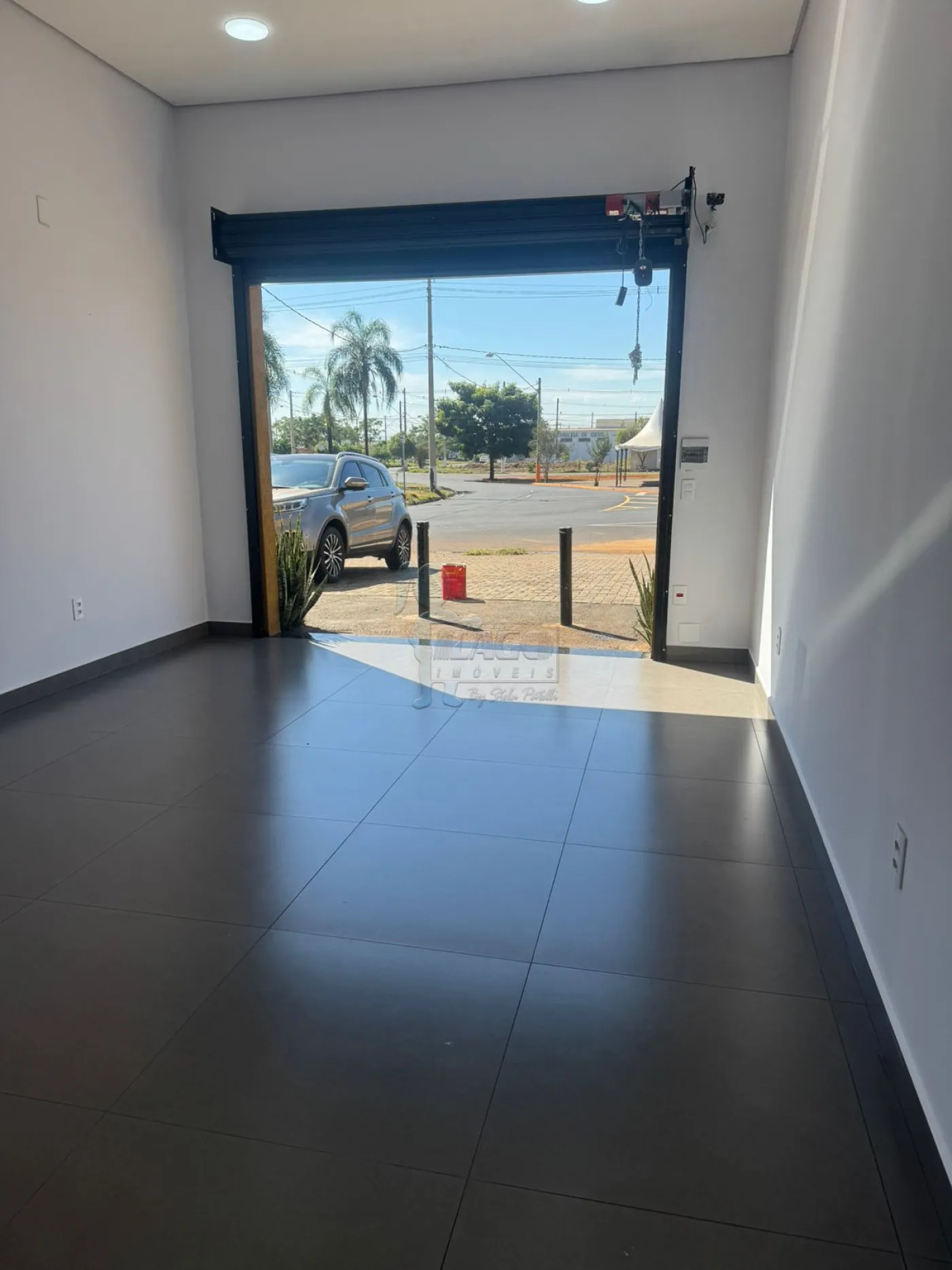 Alugar Comercial padr&atilde;o / Loja em Ribeir&atilde;o Preto R$ 1.700,00 - Foto 1