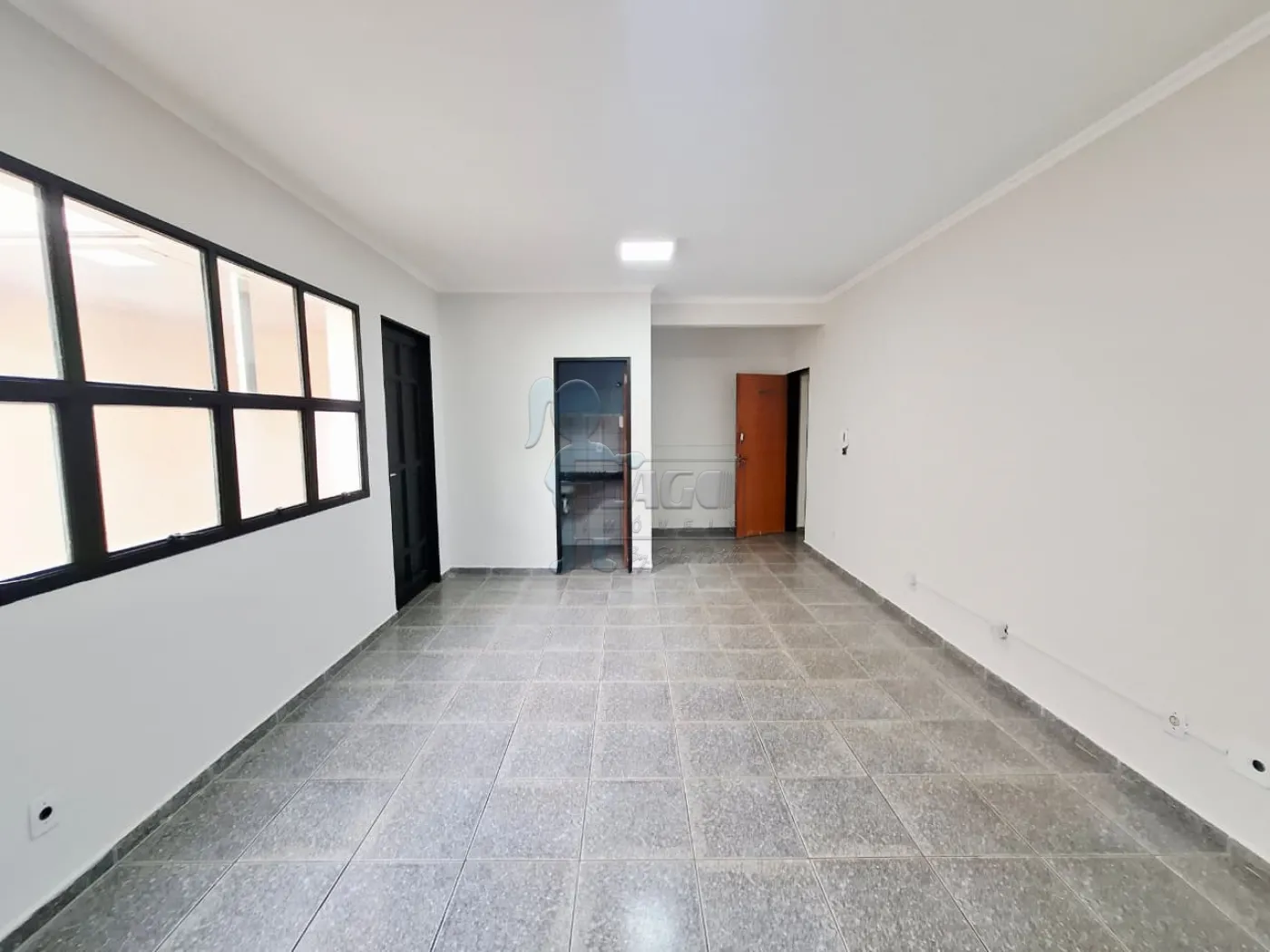 Alugar Comercial condom&iacute;nio / Escrit&oacute;rio - Loja em Ribeir&atilde;o Preto R$ 700,00 - Foto 2