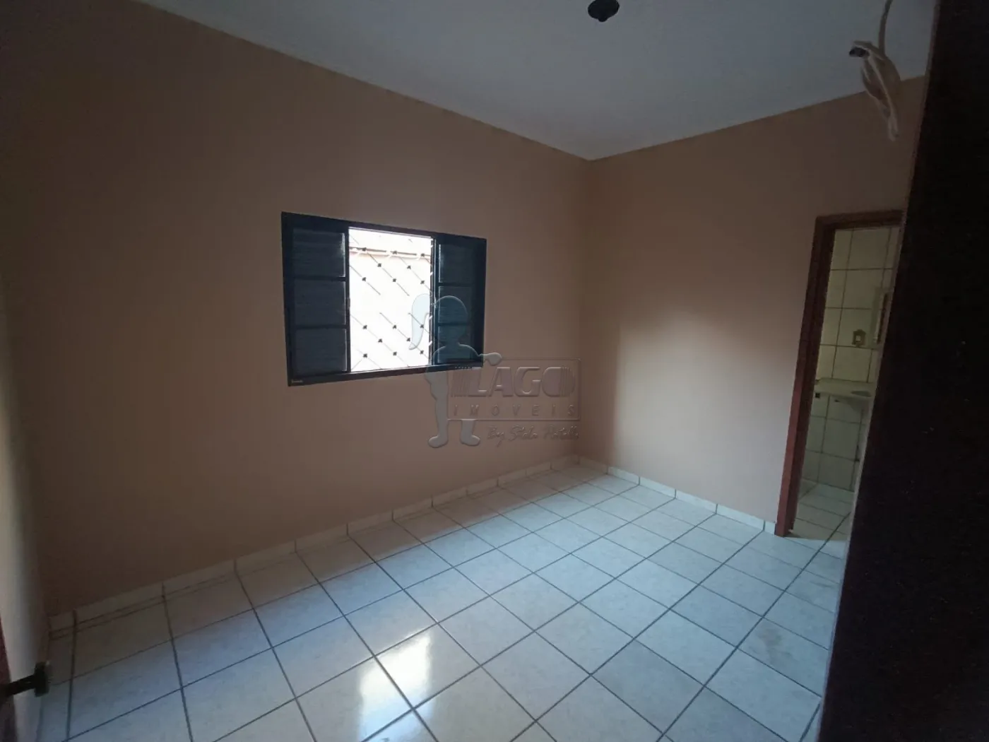 Comprar Casa / Padr&atilde;o em Ribeir&atilde;o Preto R$ 330.000,00 - Foto 1