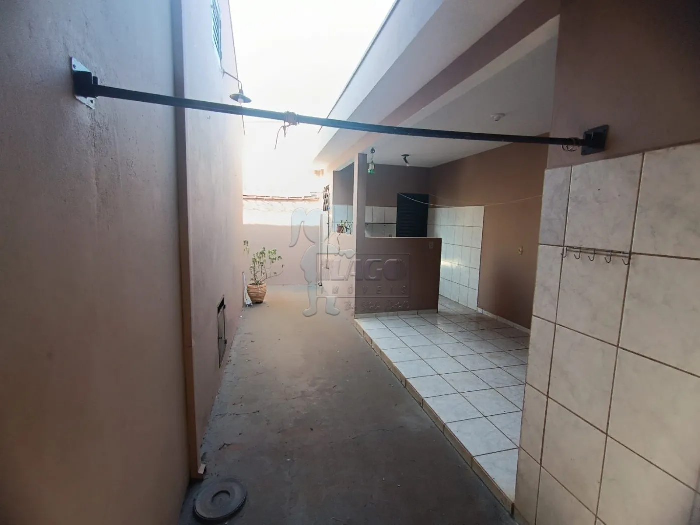 Comprar Casa / Padr&atilde;o em Ribeir&atilde;o Preto R$ 330.000,00 - Foto 9